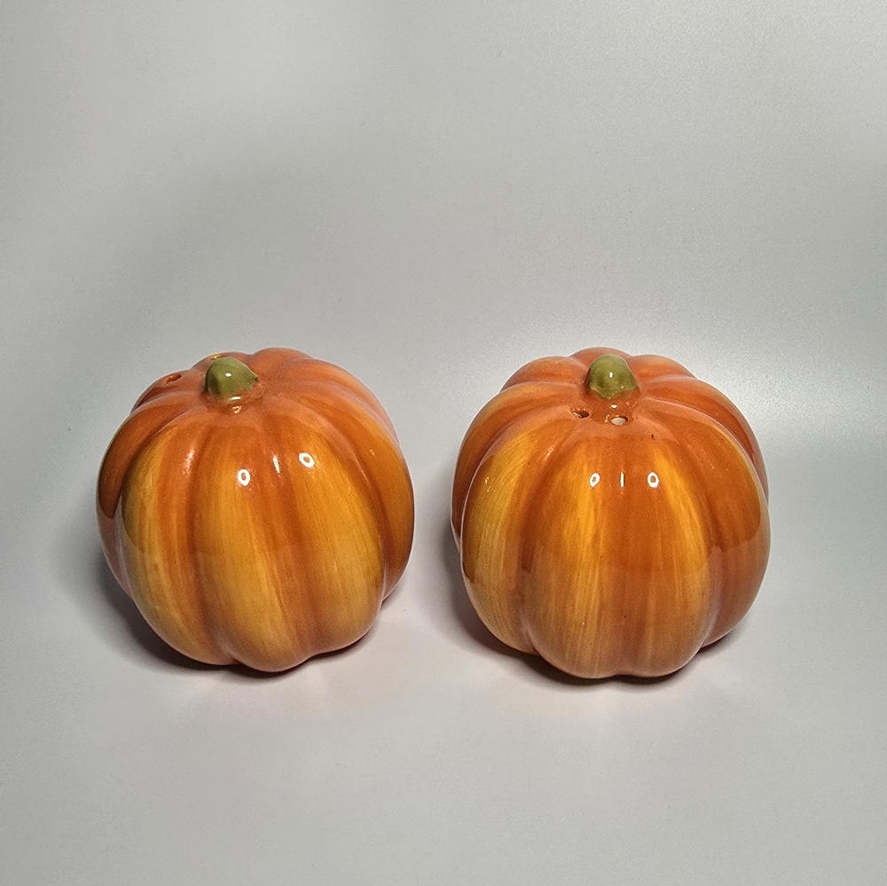 Ceramic Orange Pumpkin Salt and Pepper Shakers - Set of 2
